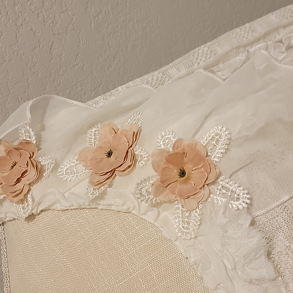 White Lace Blouse with Floral Details - Picture 2 of 4